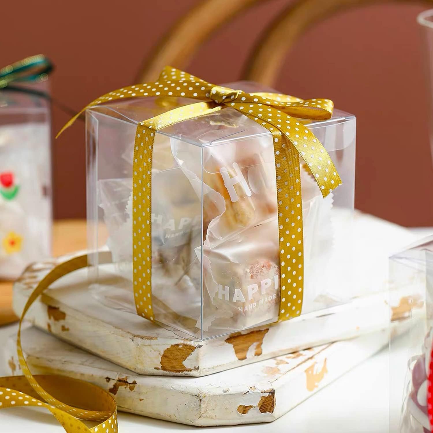 Fornitore Scatole Trasparenti per Bomboniere 30 Pezzi 4 x 4 x 4 Pollici Plastica per Matrimoni Compleanni Pasqua Festa della Mamma Festa del Papà con Logo Personalizzato Marchio Bianco