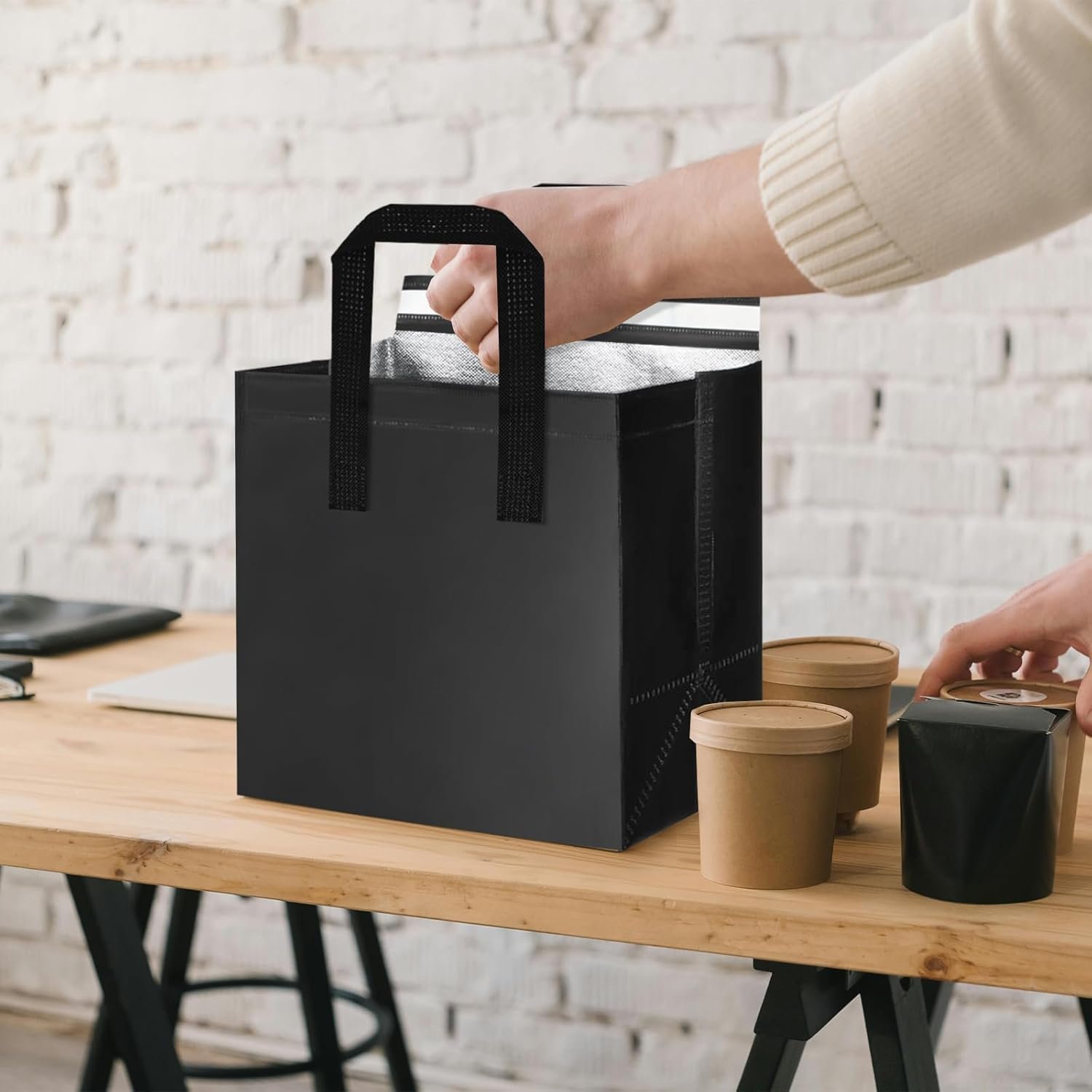 Marchio Bianco Confezione da 120 Borse Termiche Isolate per Asporto Ingrosso con Isolamento Termico per Cibi Caldi e Freddi Pizza Caffè Latte Catering Ristorante Picnic con Logo Personalizzato Fornitore