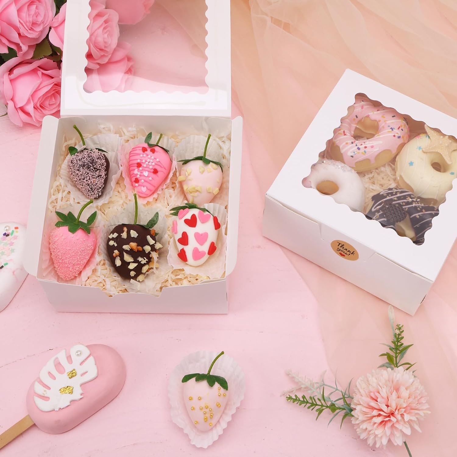 Logo Personalizzato Scatole Biscotti con Finestra 16 pz 15x15x8 cm Marchio Bianco per Dolcetti Fragole Cioccolato Cupcake Pasticceria con Adesivi Fornitore