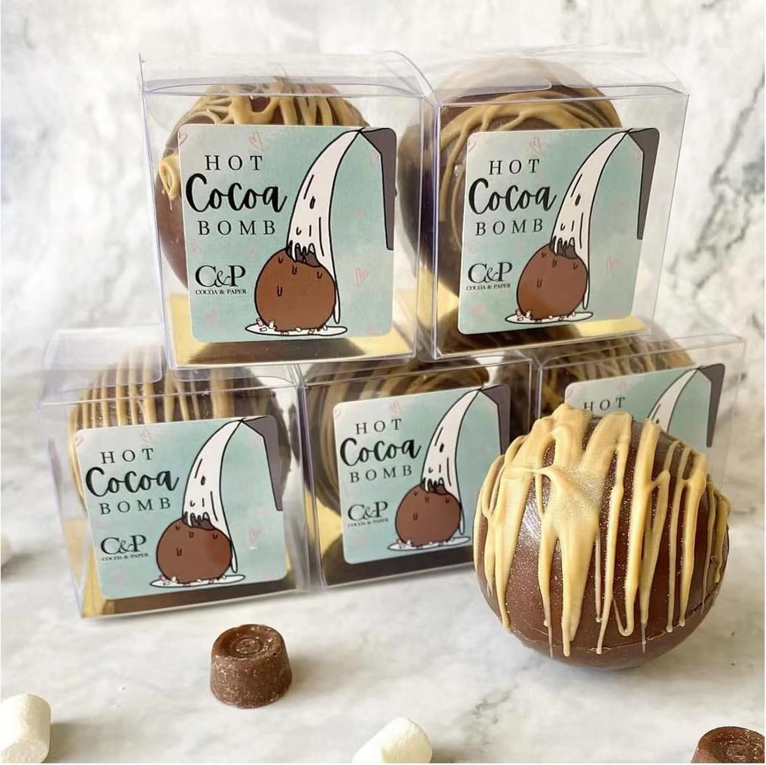 Marchio Bianco Confezione da 100 Scatole in Plastica Trasparente 3x3x3 Pollici con Logo Personalizzato per Bombe di Cioccolato Caldo Pasticcini e Biscotti dal Produttore