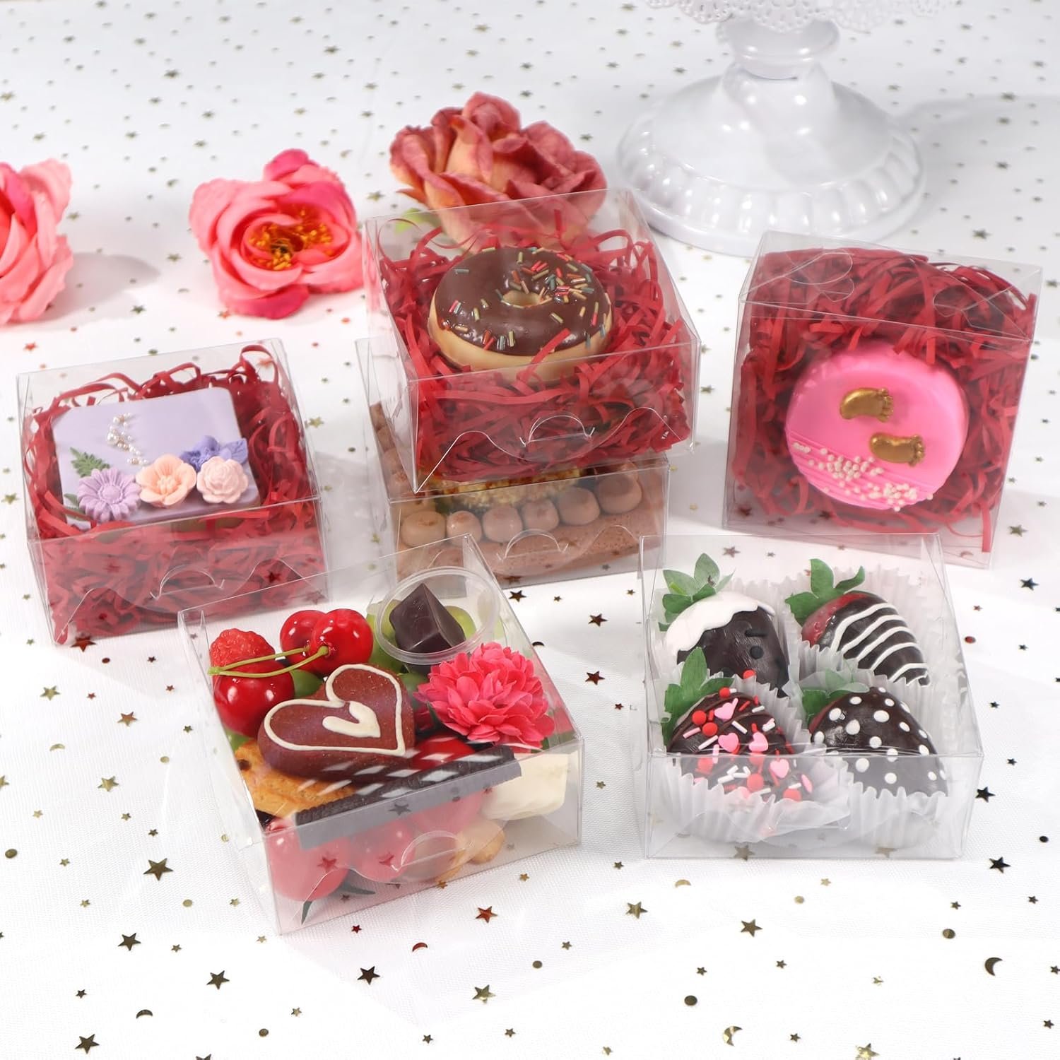 Fornitore Scatole Pasticceria Plastica Trasparente 50 pz 4x4x2 Pollici con Logo Personalizzato per Biscotti Ciambelle Sapone Tartufi Brownie Torte Fragole al Cioccolato Bomboniere Feste Matrimoni Marchio Bianco