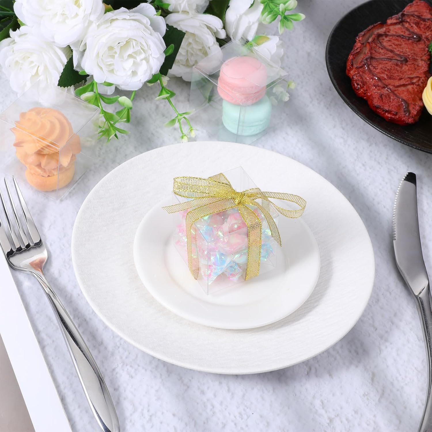 Marchio Bianco 200 Pezzi Scatoline Trasparenti Cubo 2x2x2 Pollici con Nastri Mini Contenitori Caramelle Plastica per Macaron Nozze Baby Shower Compleanno Festa Logo Personalizzato dal Produttore