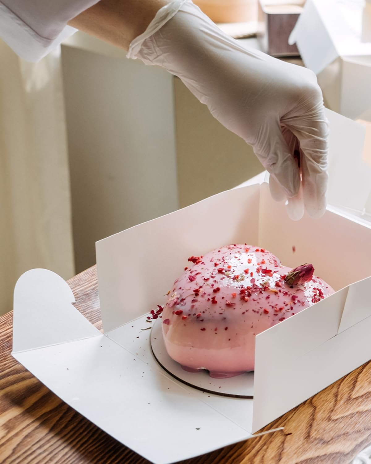 Produttore Scatole per Torte Bianche 8x8x5 con Logo Personalizzato 4 Set con Finestra e 4 Set Basi Rotonde Bianche 8