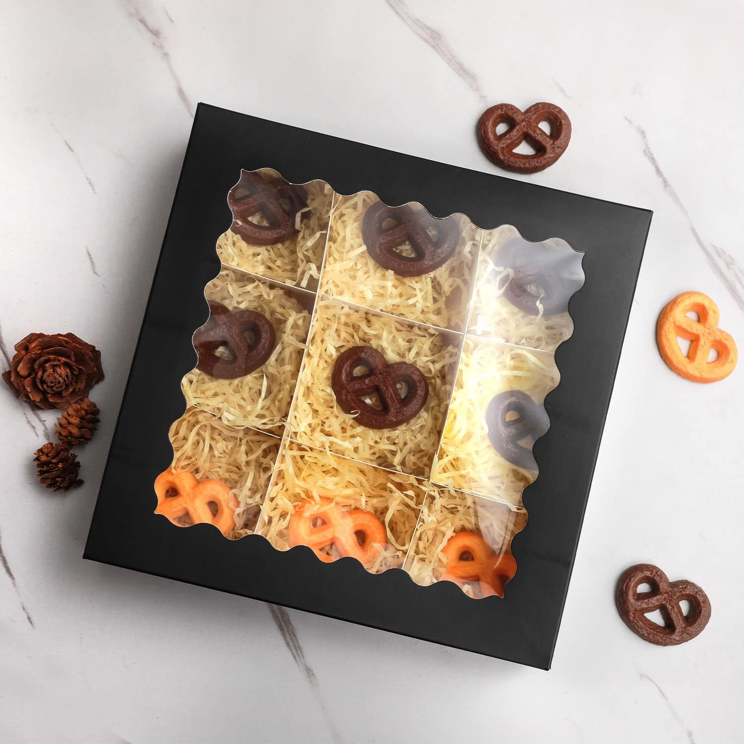 Marchio Bianco Scatole Pop-Up Automatiche Nere con Finestra 10x10x2.5 pollici 30 Pezzi per Torte Biscotti Donut Pasticceria Logo Personalizzato Produttore