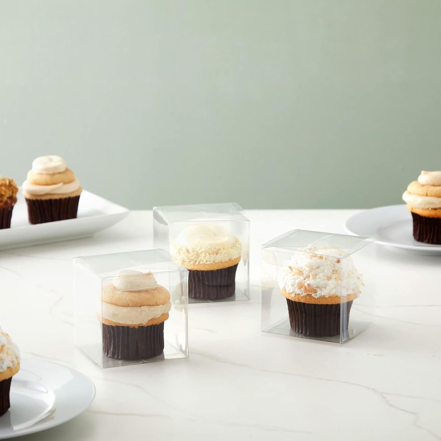 Marchio Bianco Scatole Trasparenti per Bomboniere e Dessert 50 Pezzi 3 x 3 x 3 Pollici Quadrate Plastica con Logo Personalizzato per S’mores dal Fornitore
