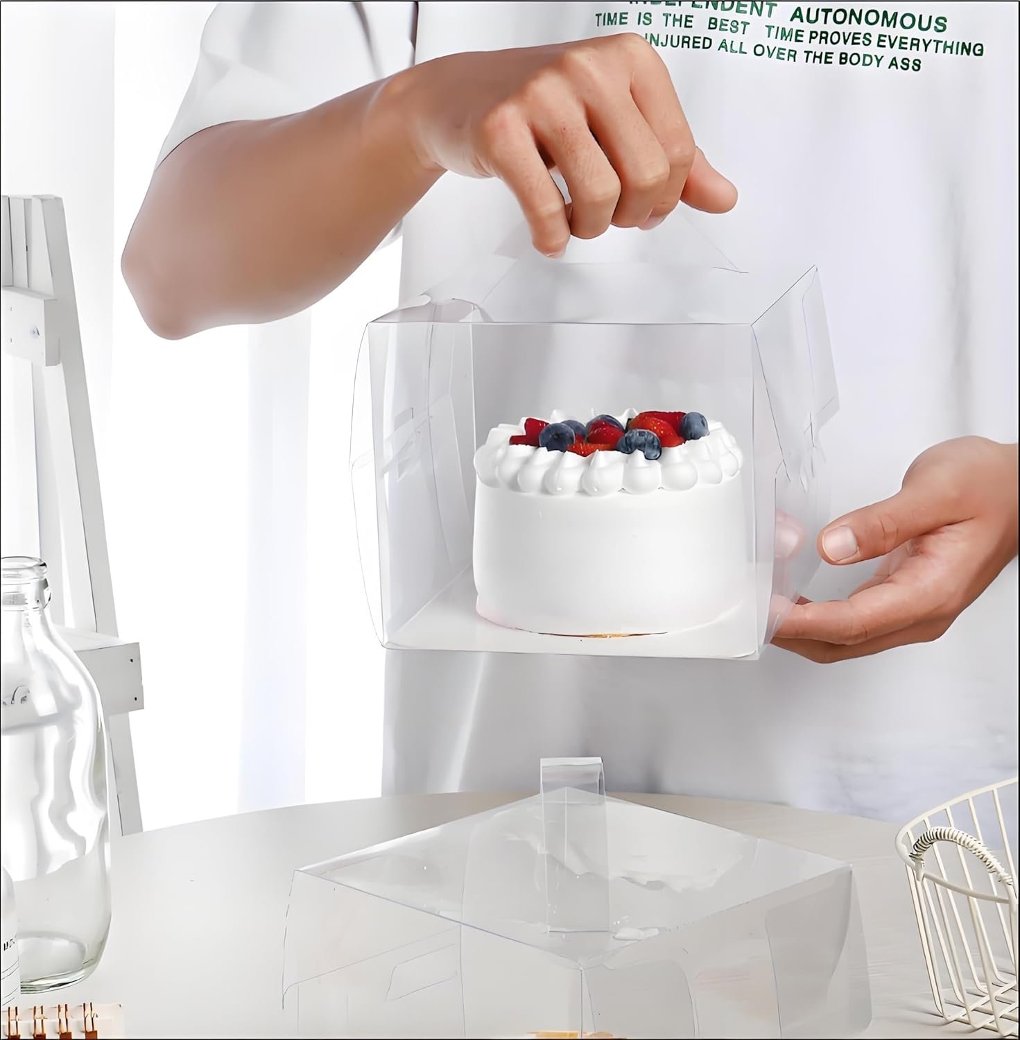 Logo Personalizzato 20 Pezzi Scatole per Torte Trasparenti 6x6x5 Pollici con Manici Marchio Bianco per Natale Compleanni Matrimoni Feste dal Fornitore