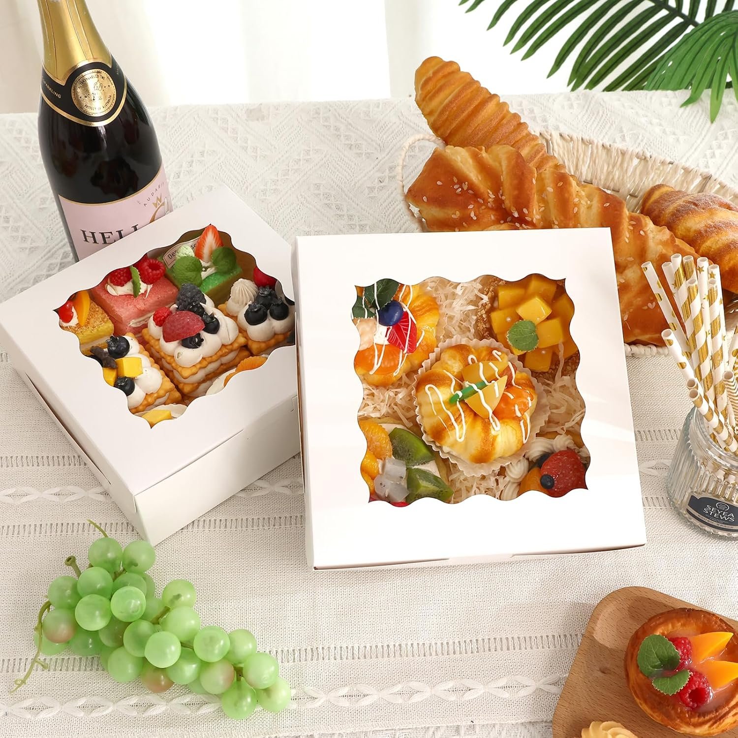 Marchio Bianco Scatole Pasticceria 30 pz 8x8x2.5 con Finestra con Logo Personalizzato Bianche per Biscotti Donuts Fragole Cioccolato Torte dal Fornitore