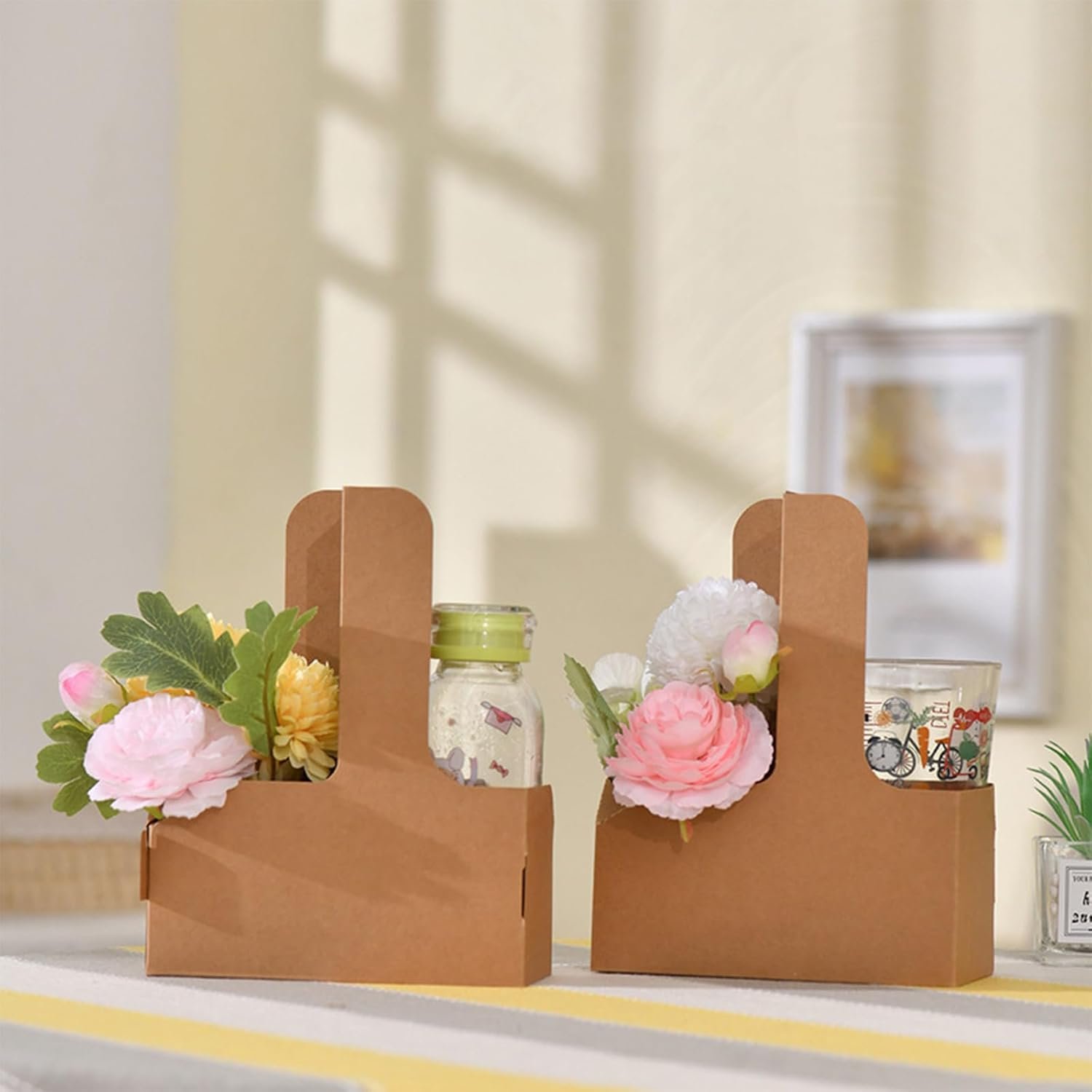 Marchio Bianco Portatazza Kraft per 2 Tazze con Manico Confezione da 50, Portabicchieri Cartone Monouso per 2 o 4 Tazze Logo Personalizzato per Bevande Calde o Fredde Asporto Delivery Caffè dal Produttore