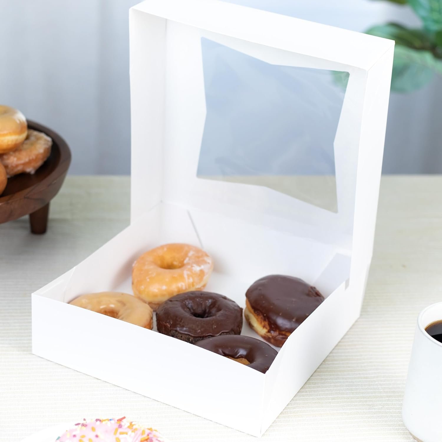 Logo Personalizzato Scatola Pasticceria Finestra Bianca 9x9x2.5 Confezione da 200 Marchio Bianco Auto Pop-up per Torte Donuts Pasticcini Coperchio Trasparente del Produttore