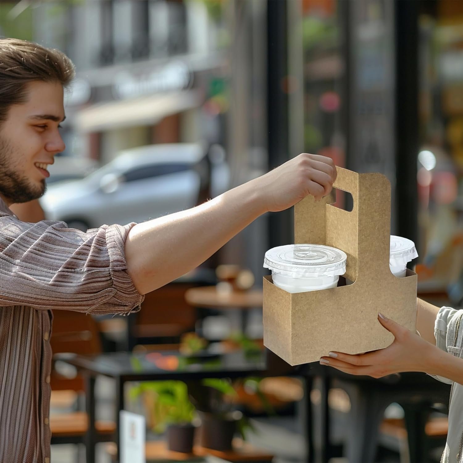 Logo Personalizzato su Portabevande Usa e Getta per 2 Tazze con Maniglia Cartone Kraft Marrone Confezione da 10, Marchio Bianco per Bevande Calde o Fredde Caffè da Asporto Delivery dal Fornitore