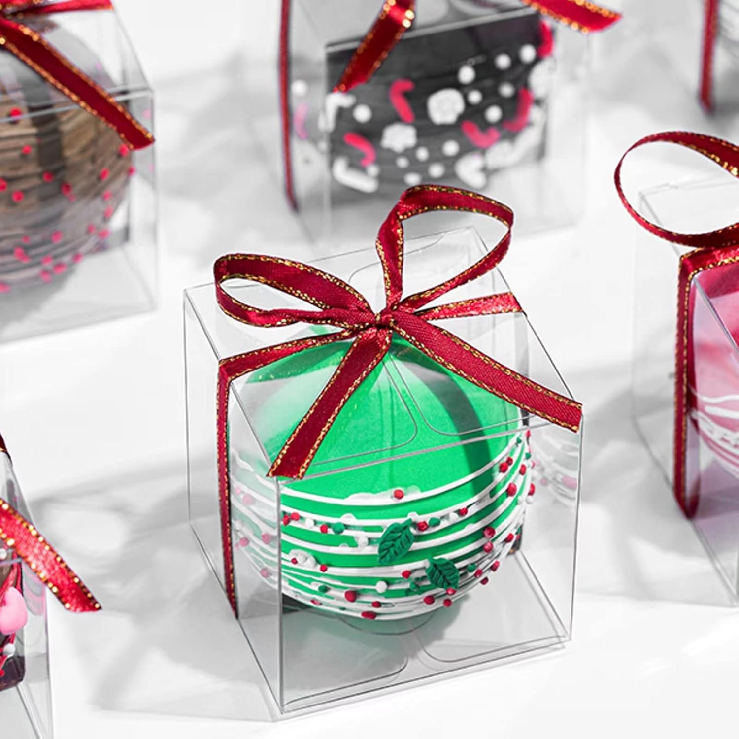 Produttore Scatole Trasparenti per Bombe di Cioccolato Caldo 50 Confezioni con Logo Personalizzato Piccole per Cupcake Caramelle Bomboniere Compleanno Matrimonio Party Marchio Bianco 3x3x3 Pollici