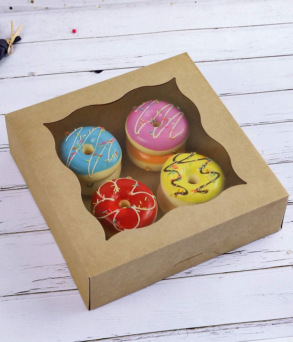 Produttore di Scatole per Torte e Biscotti 10x10x3 pollici Marrone con Finestra PVC Carta Kraft Naturale Logo Personalizzato Confezione da 15 Marchio Bianco