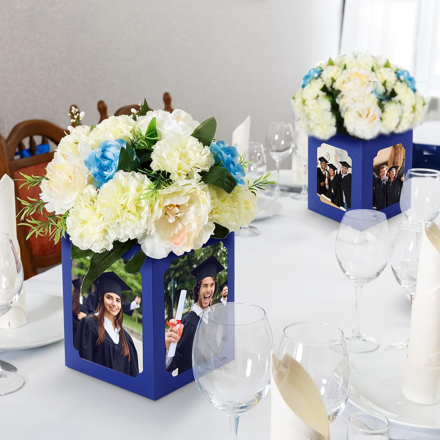 Logo Personalizzato 6 Pezzi Centrotavola Scatola Laurea per Tavolo con Cornici Foto 6/7 Pollici Marchio Bianco Decorazioni Festa Congratulazioni dal Fornitore (Blu)
